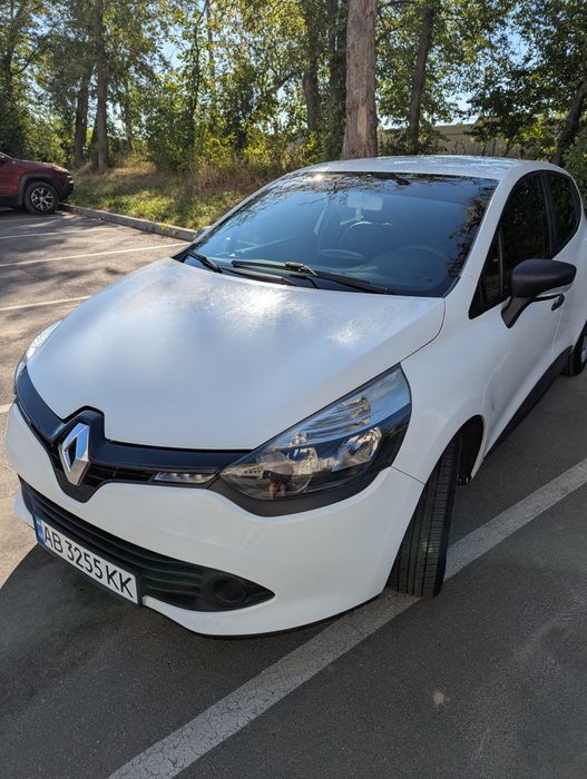 Автомобіль Renault Clio 4