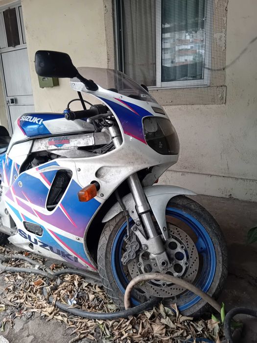 Suzuki Gsx 750 R de 1992 para peças.