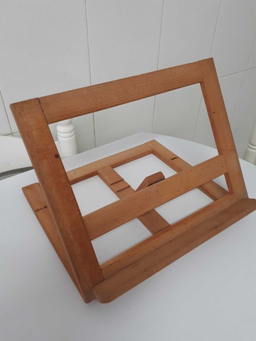 Suporte Madeira para Leitura