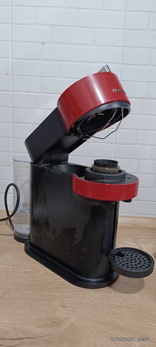 Máquina de café NESPRESSO