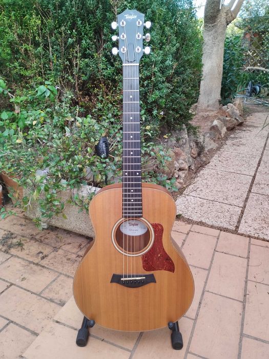 Taylor GS Mini 3/4 Mahogany Acoustic Electric Guitar / Guitarra