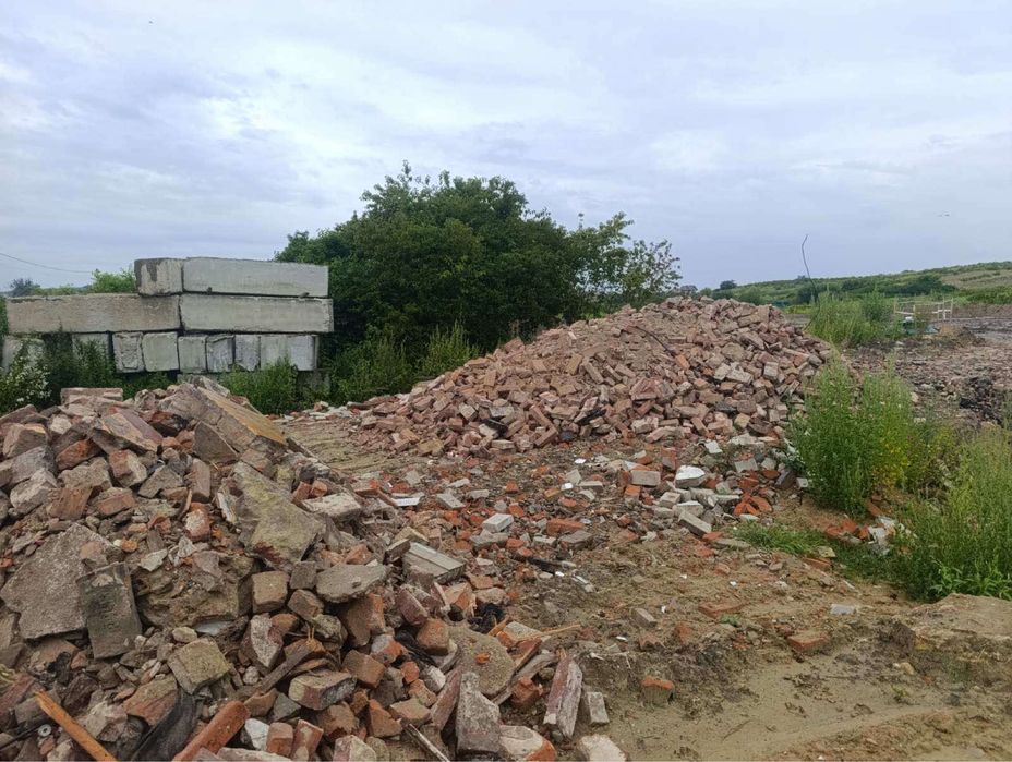 Прийму будівельний бій