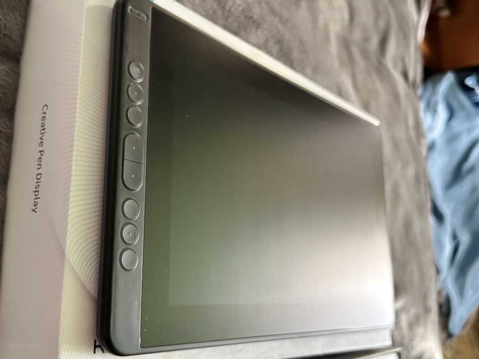 Графічний монітор Huion Kamvas 13