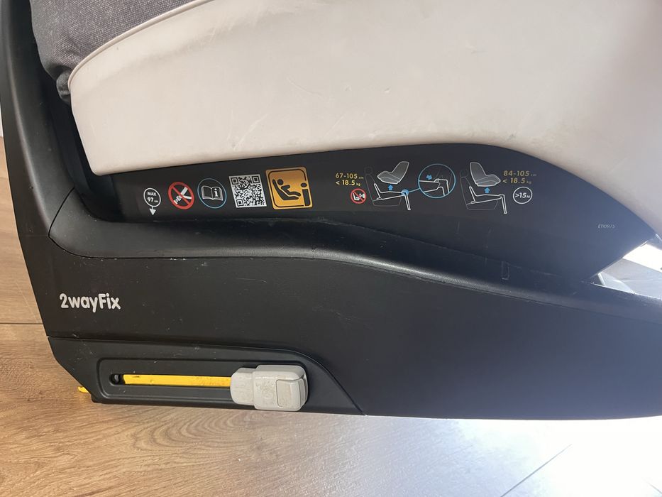 Fotelik Maxi Cosi 2way Pearl 9-18 kg+Baza 2wayFix 0-18 kg Isofix