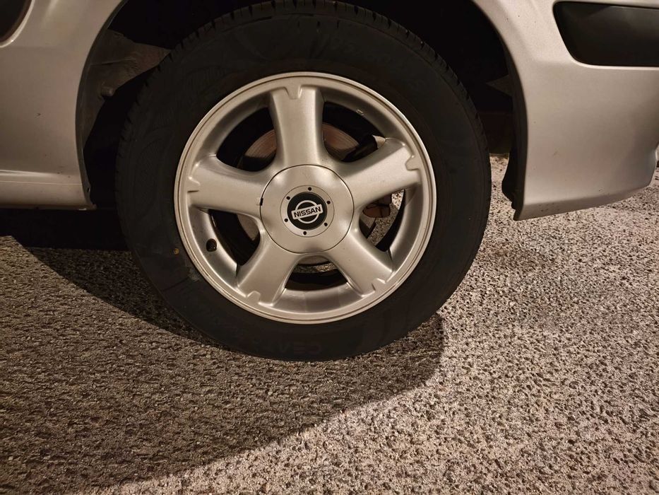 Nissan Almera 2200cc 110cv