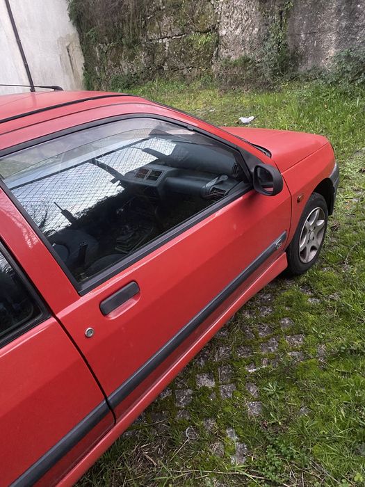 Renault clio 1.2 D7F