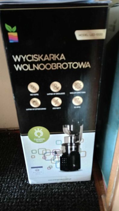 Wyciskarka wolnoobrotowa Energy Colours LED 1000