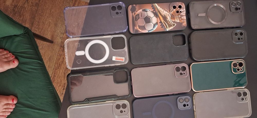 Etui  iphone 12  OKAZJA