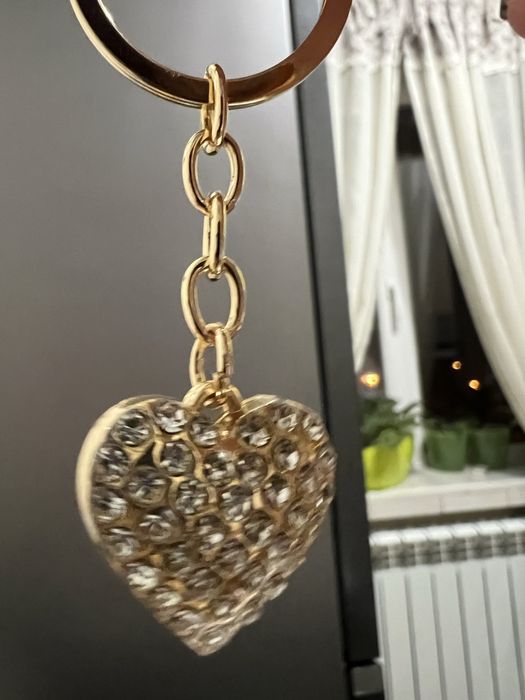 Брелок для ключей с камнями