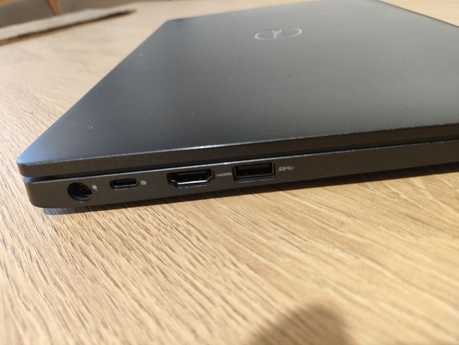 Laptop biznesowy / ultrabook Dell Latitude 5300 13,3" FullHD USB C