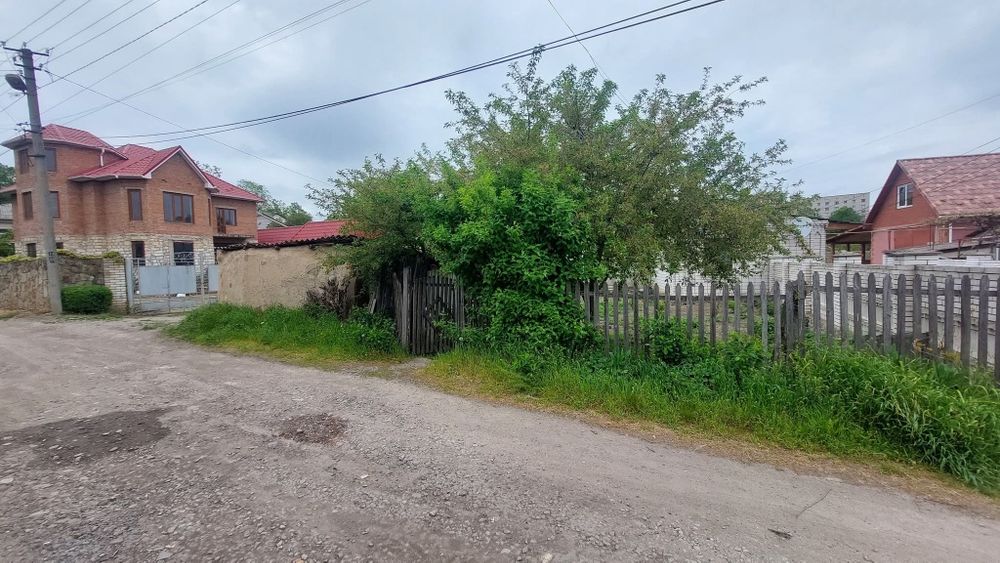 Продам частину будинку. Вул.Сагайдачного,7.