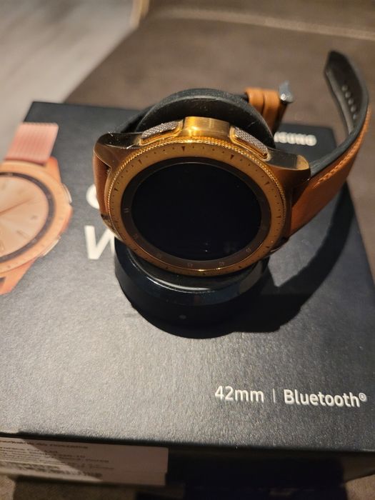 Samsung galaxy watch SM-R810