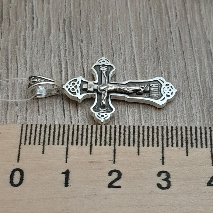 Серебряные цепи бисмарк и крестики 925 пробы.