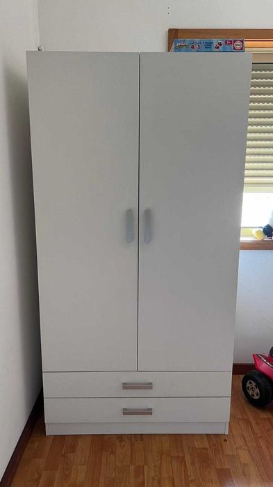 Roupeiro infantil ikea