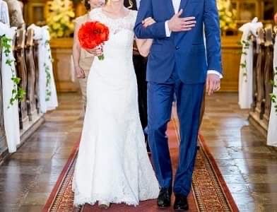 Suknia ślubna rybka wzór Allure Bridals 9000 rozm. 34