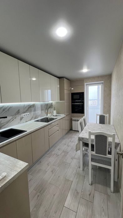 Продаж 3кім квартири з сучасним ремонтом