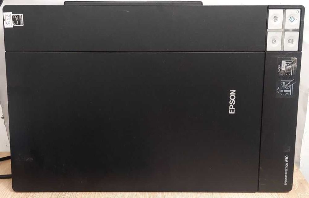 Сканер Epson Perfection V30 /код.q142