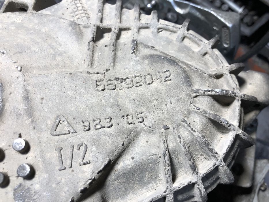 Новая коробка кпп Опель 1.7 M32 55192042 55561599 55194293