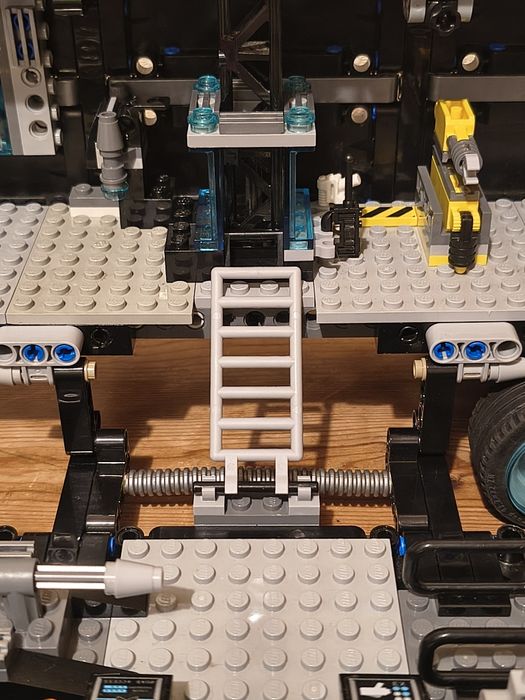 Lego ultra agents 70165 tir, mobilna baza