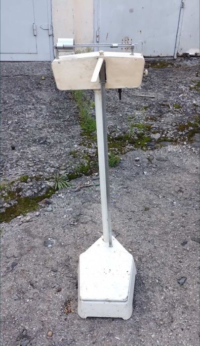 Продається вага медична