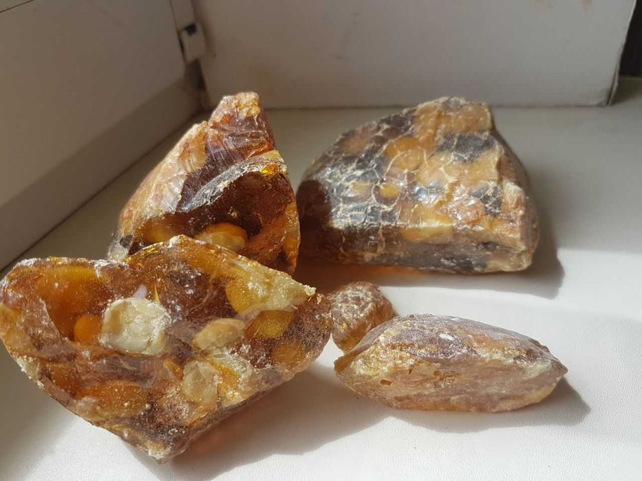 Канифоль несколько кусков