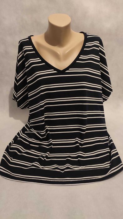Bluzka damska plus size w paski dekolt V rozmiar 24/26