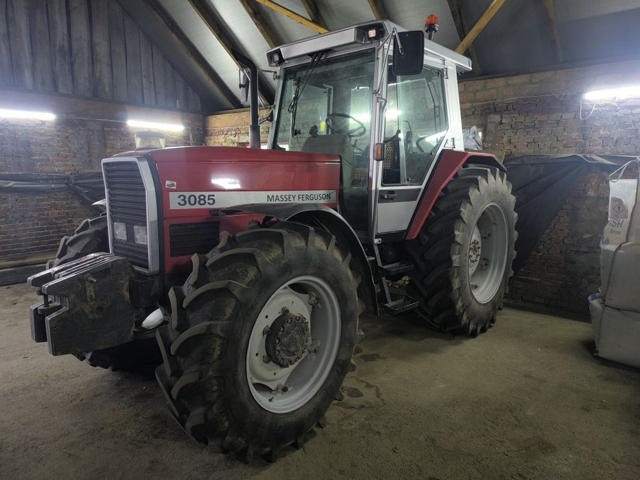 Трактор Massey Ferguson 3085