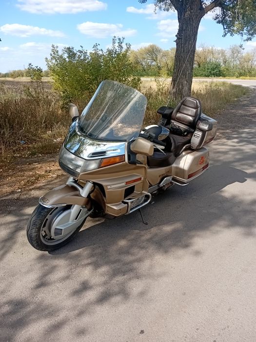 Хонда Голд Вінг GL 1500