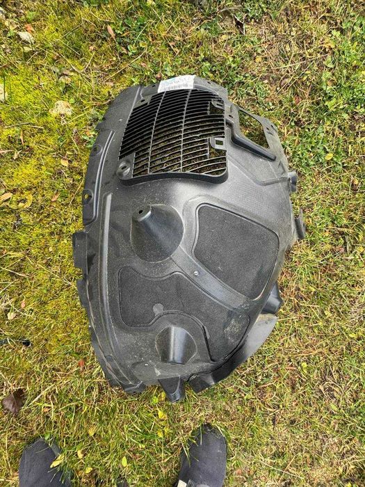 Передні частини підкрильників до BMW X5 G05 2019-2024 (ціна за шт.)