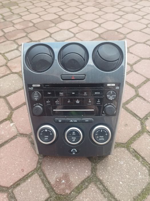 Panel samochodowy do Mazdy 6