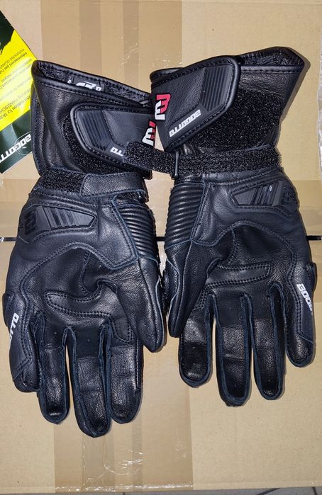 Luvas de motociclista mota