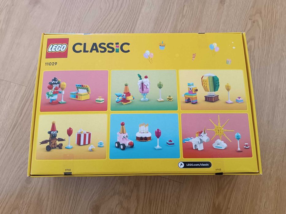 Caixa LEGO Classic 900 Peças (Selado)