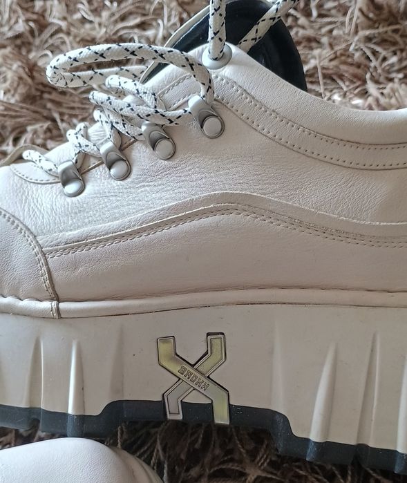 Buty damskie skórzane BRONX 41