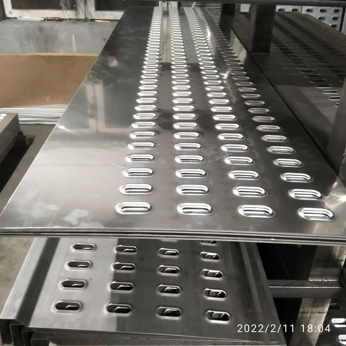 Blacha Lohr stalowa ocynk 5 Otworowa 625mm grobość 4mm Producent