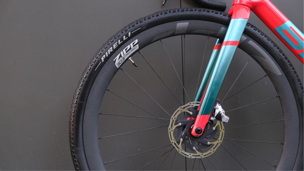 Новий гравійний велосипед BMC Kaius 01 LTD Red AXS (2025) Powermeter