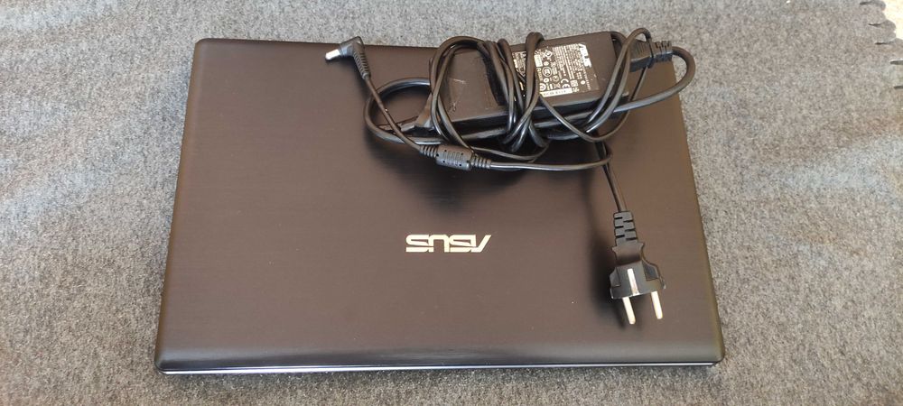 Selling ASUS X55U PC64738893296129121