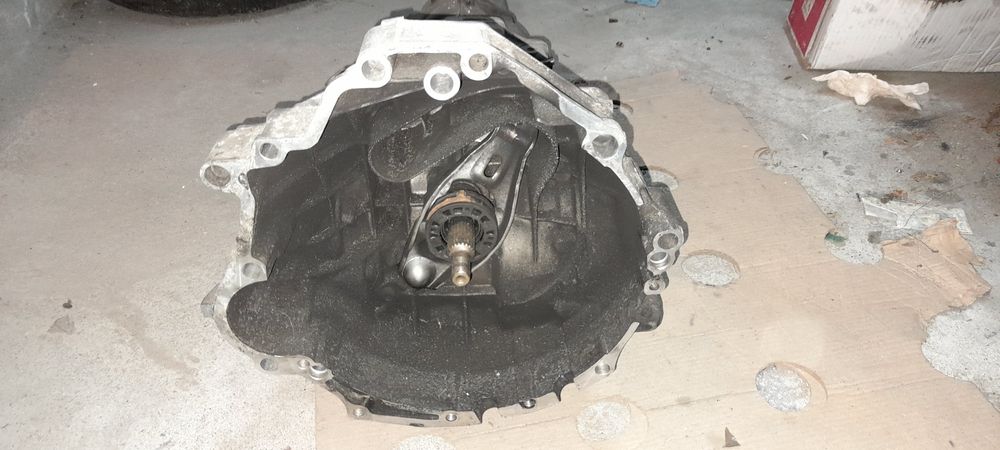 Caixa 6 velocidades manual  audi a4 b6  1.9 tdi 130cv 2003 ref GBA