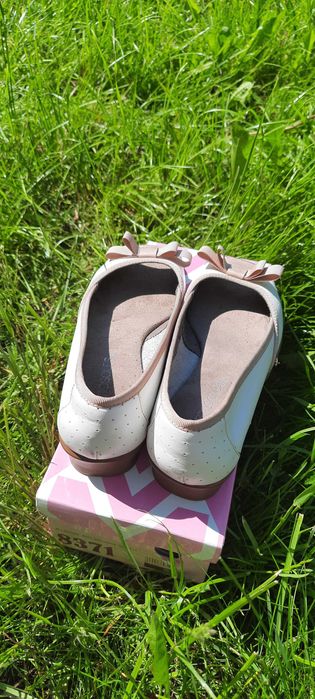 Жіночі туфлі-мокасіни