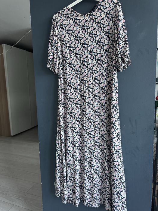 Piękna sukienka w kwiaty kwiatki M&S Marks & Spencer wiskozow
