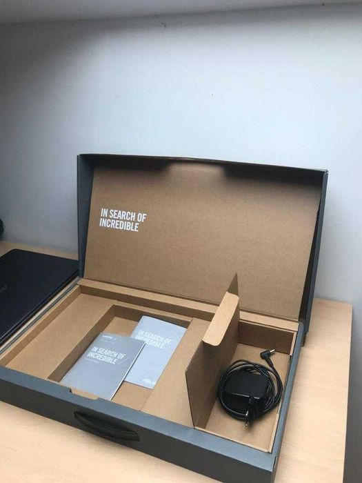 Asus Vivobook A9 (2018)64584486281218124