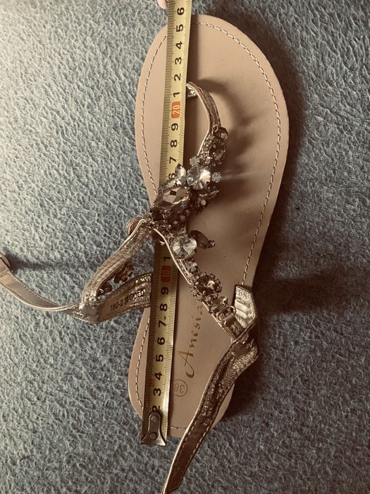 Japonki z kamieniami roz 38