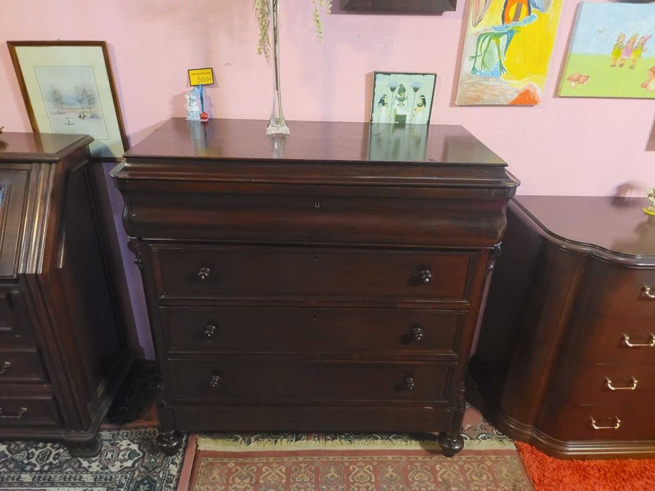 Grande cómoda muito antiga com 5 gavetas - Bom estado geral