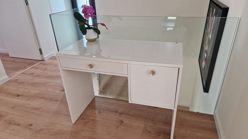 Toucador branco IKEA/Zara