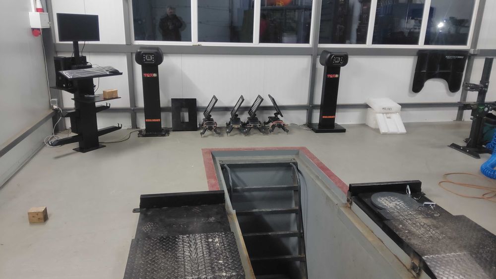 Стенд развал схождения на яму. Готов к отгрузке. Камер по 12 МП