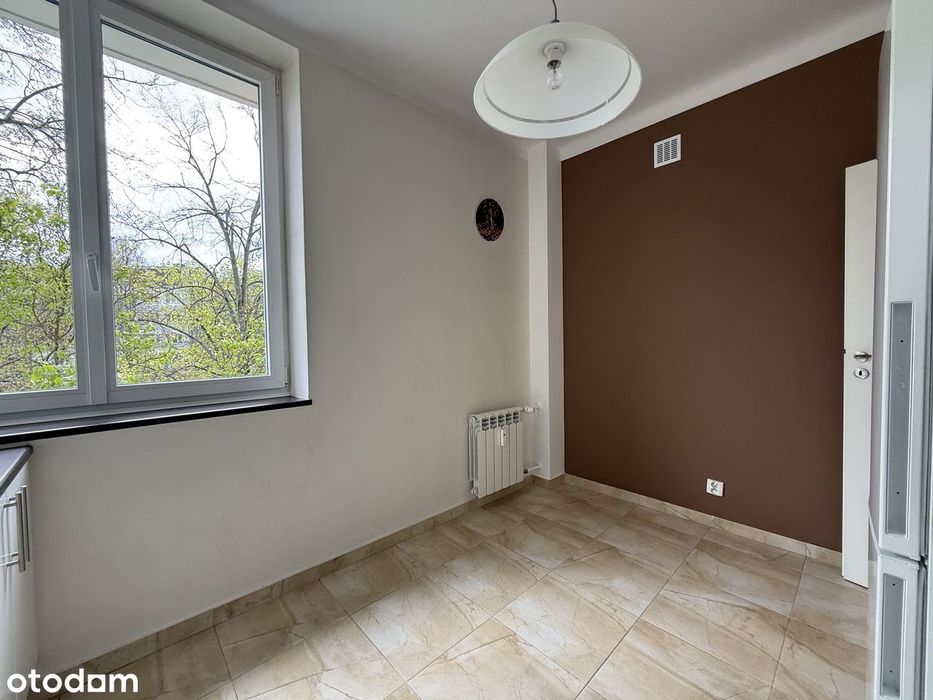 Bezpośrednio- Mieszkanie 34 m² Żoliborz z balkonem i oddzielna kuchnią - Więcej