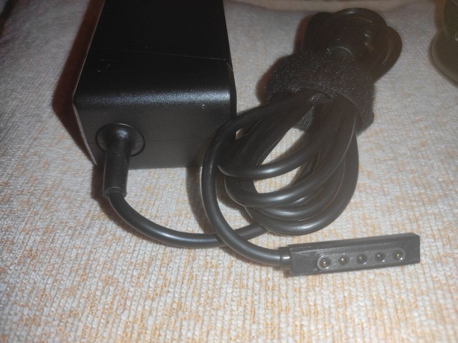 Ładowarka do Microsoft Surface