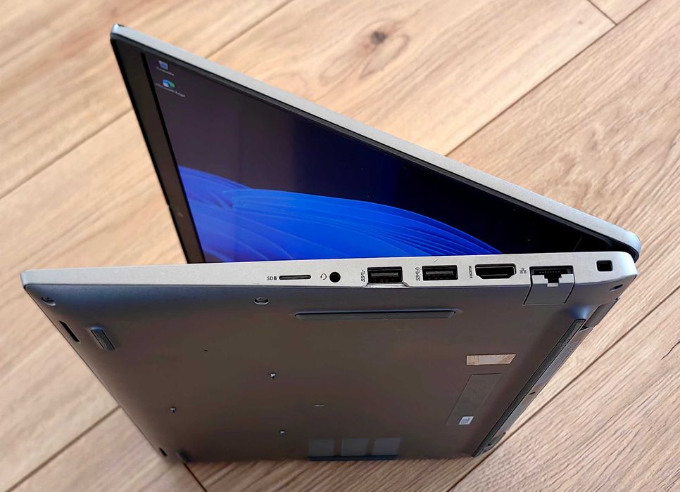 DELL Precision 15.6 cala ze stacja dok USB-c DELL i Win 11 Pro
