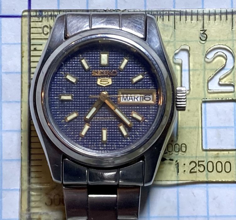 Продам. Часы женские ,,SEIKO 5