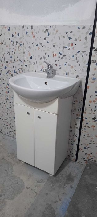 Szafka z umywalką Cersanit + bateria i syfon
