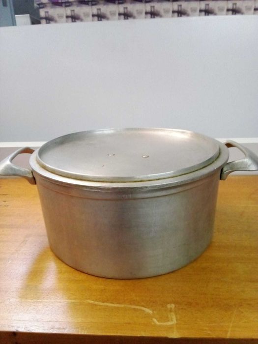 Tachos de ferro - vários tamanhos